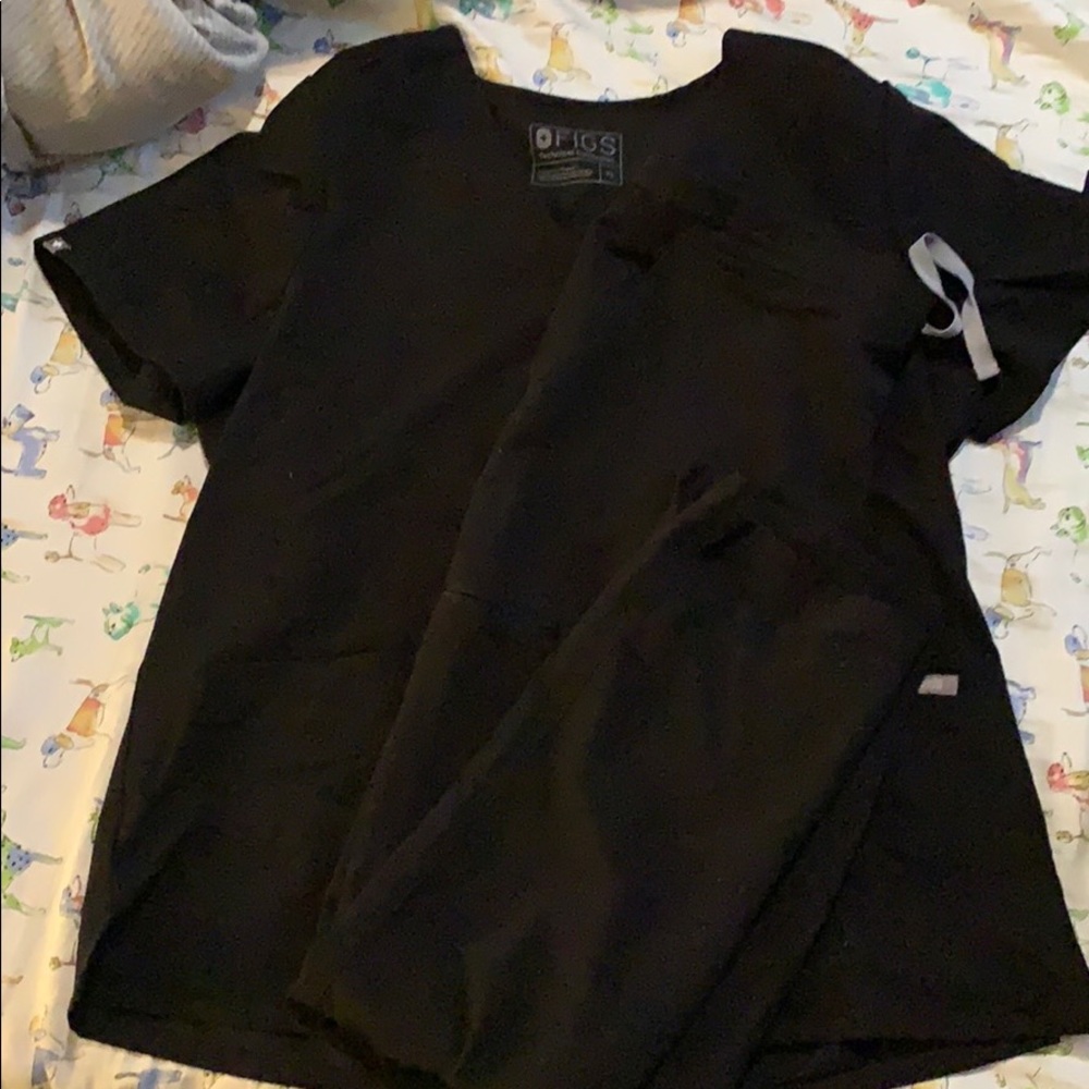 Figs xl top large bottom YOLO black